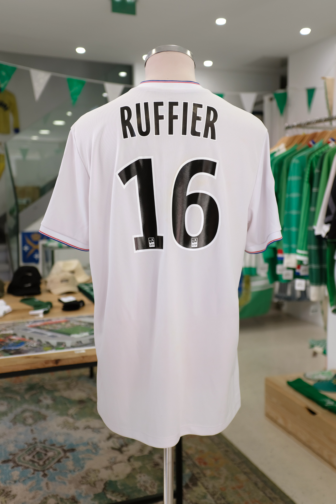 maillot ASSE pray for paris