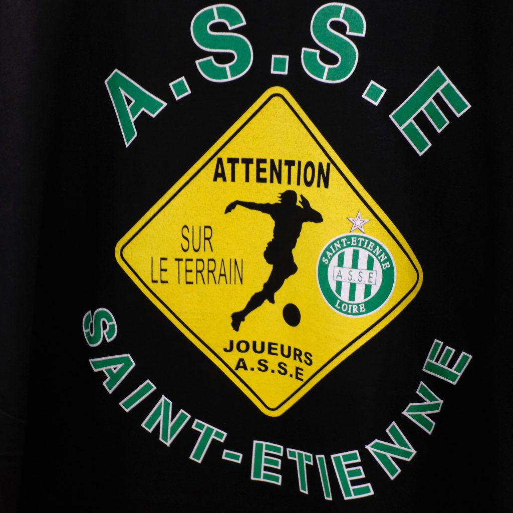 t-shirt asse attention